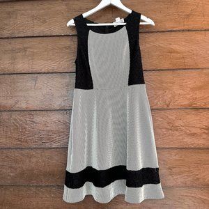 NWT Jessica Simpson Lace Geometric Little black dress 10